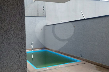 Casa em Atibaia com 3 dormitórios (1 suíte), sala 2 ambientes, piscina, 2 vagas de garagem, aceita financiamento