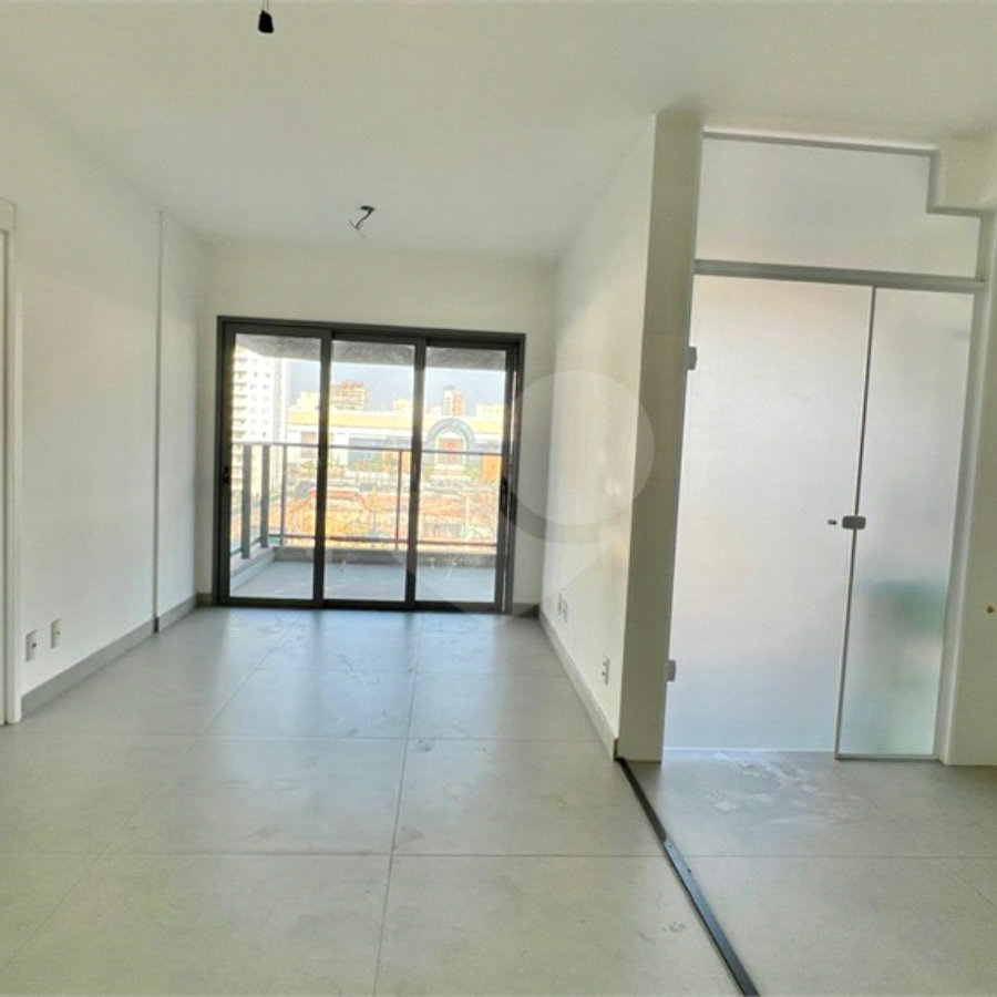 Apartamento no BROOKLIN com 48,49m2, 1 quarto, sala, cozinha, área e 1 vaga coberta de garagem