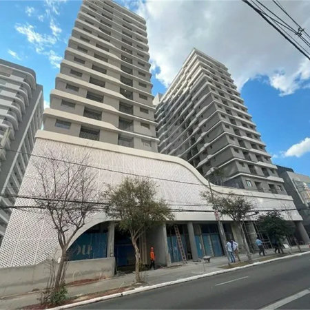 Apartamentos Studio com 1 banheiro ,SEM VAGA DE GARAGEM. Próximo ao metrô Portaria 24 horas Academia Piscina Salão de festas Piso tátil Lavanderia no prédio Espaço gourmet na área comum Área verde.