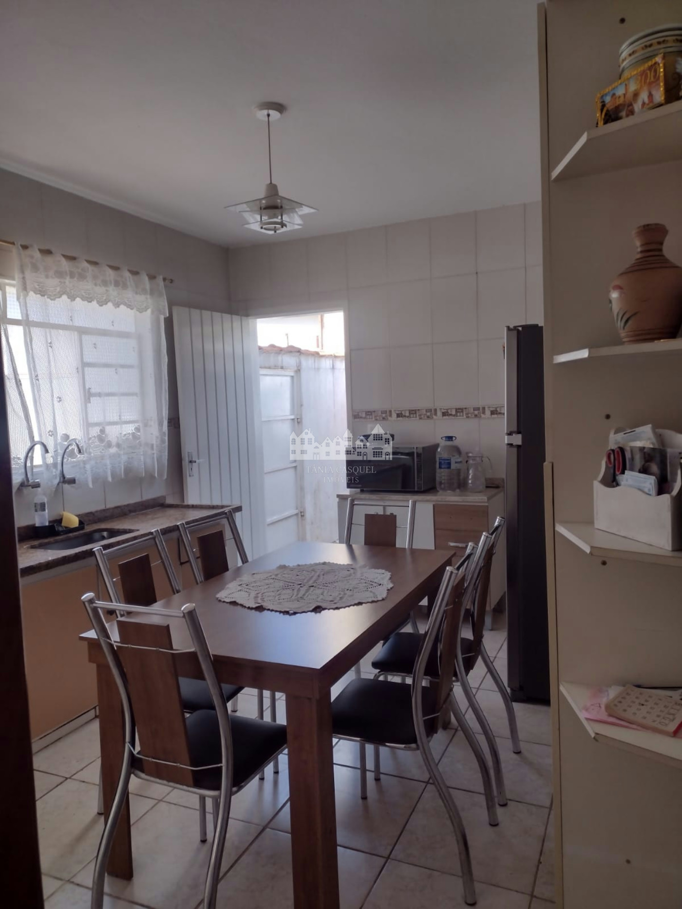 Casa à venda com 5 quartos no Centro de Atibaia/SP | Duas casas no mesmo terreno
