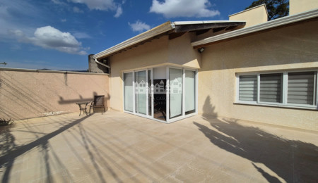 Casa à venda com 3 quartos, sendo 1 suíte, em Vila Esperia Ou Giglio, Atibaia - SP