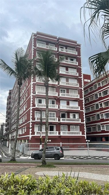 Cobertura de 300 m² com vista panorâmica para o mar