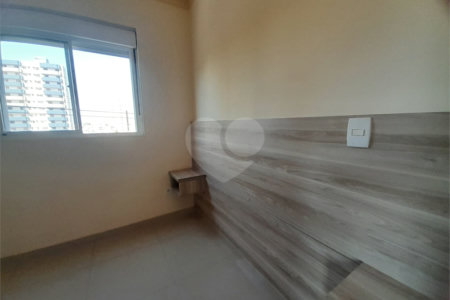 Apartamento à Venda ou para Locação no Edifício Marchal Estilo - São Carlos