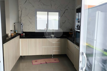 Casa térrea a venda no Jardim Embaré