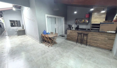 Casa à venda com 3 quartos, sendo 1 suíte,  em Vila Industrial, Piracicaba, SP