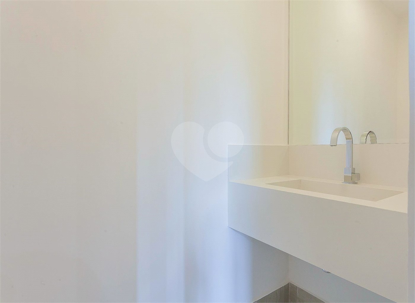Apartamento a venda no Jardim América , com 96 m², 2 Suítes, Reformado , 1 Vaga