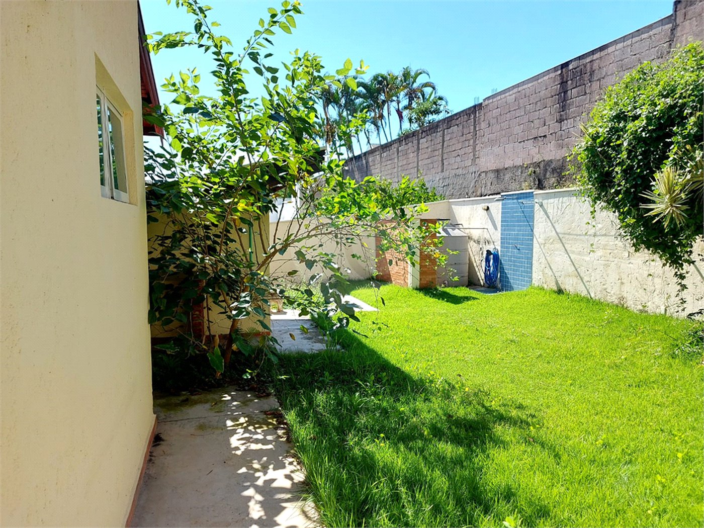 Casa charmosa e elegante localizada no deslumbrante Condomínio Villagio Capriccio Louveira SP