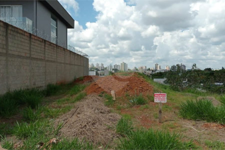 Terreno à Venda no Bairro Santa Julia - São Carlos