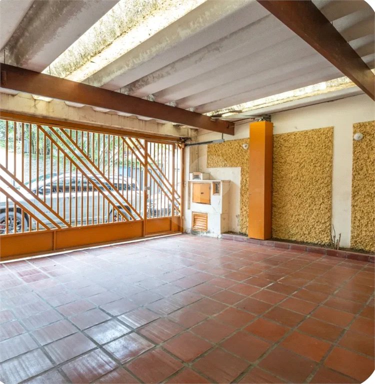 Casa com 150m², 4 quartos, 3 vagas, disponível para locação na Vila Clementino