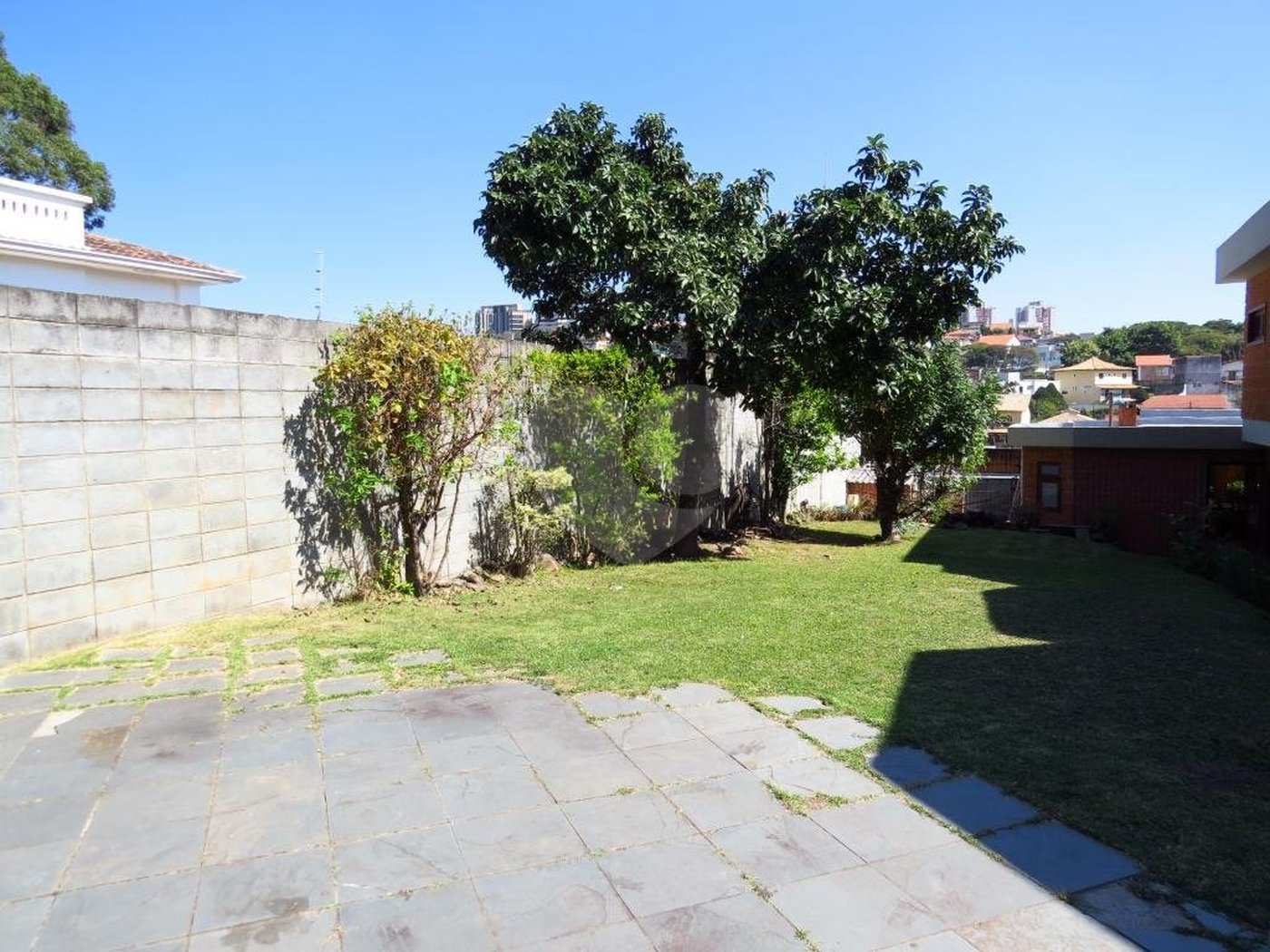 Casa de Vila à venda com 5 quartos, sendo 3 suítes, em Morumbi, São Paulo, SP