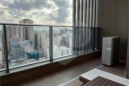 Studio de Alto Padrão no Cobiçado JK Square, Itaim Bibi | 42m², 1 Vaga