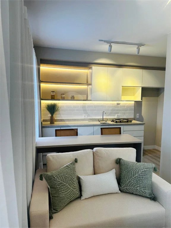 Studio mobiliado, a venda com 27m² - Lazer completo
