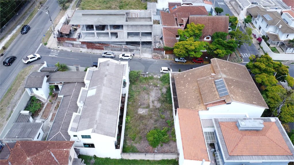 Terreno 300m² à Venda próximo ao centro á poucos metros da Avenida Champagnat