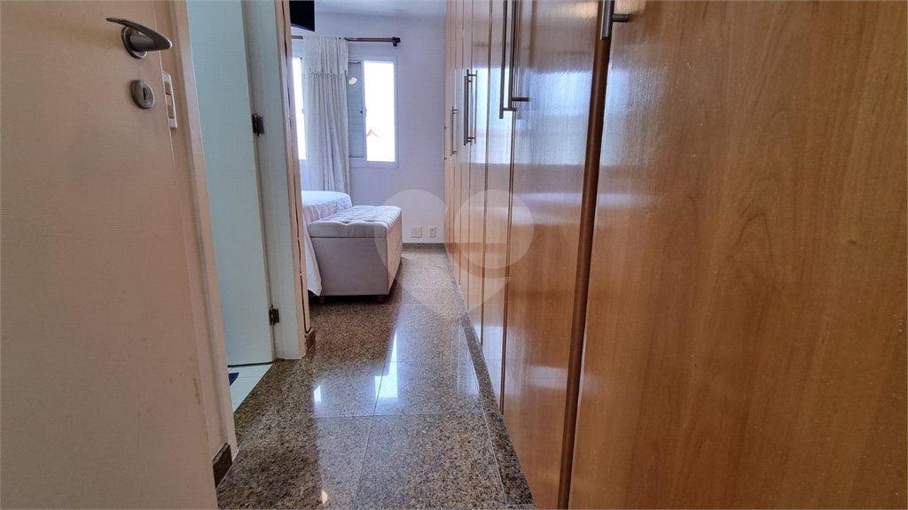 Apartamento à venda com 3 quartos, sendo 1 suíte, em Jardim Marajoara, São Paulo, SP