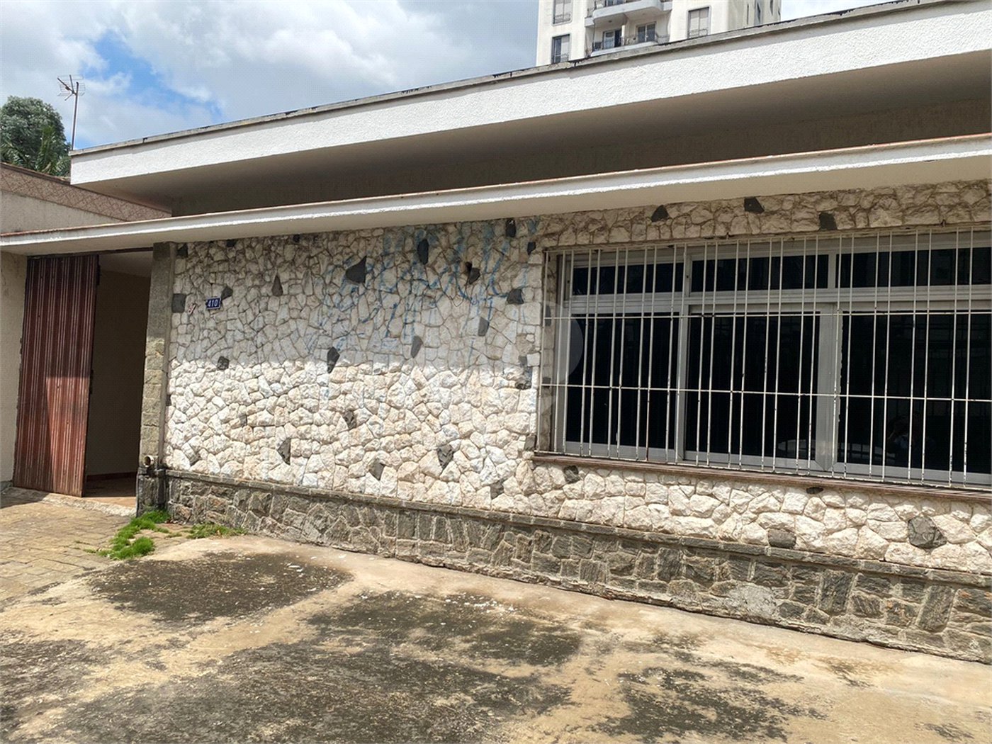 Casa térrea com 280m2, 3 dorms. - Saúde