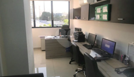 Sala Comercial Mobiliada no Jardim Marajoara!!!