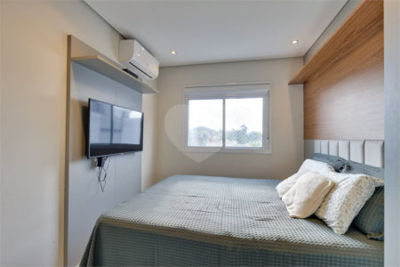 Apartamento com 68m² sala 02 ambientes, 02 dormitórios, sendo 01 suíte banheiro social e vaga no subsolo.! Venha conhecer!