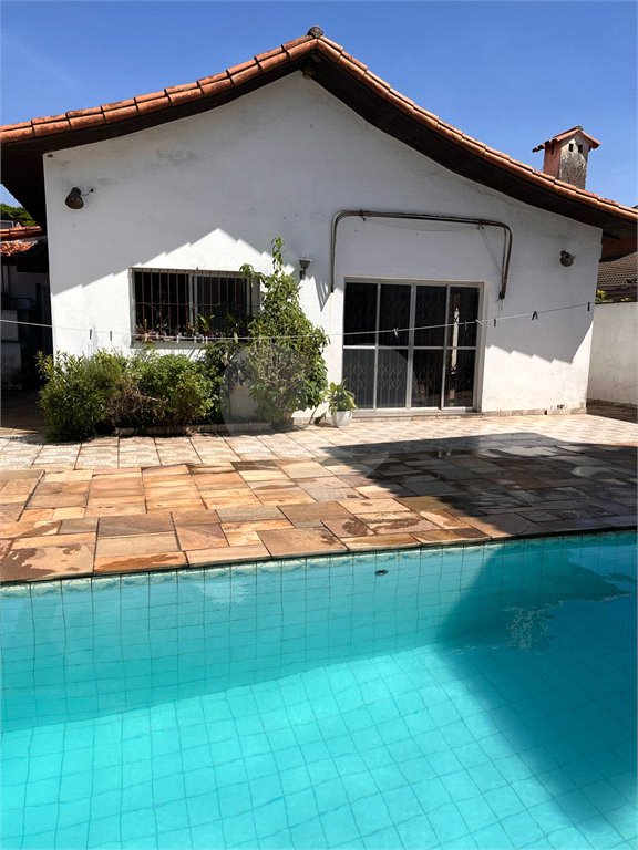 Casa Térrea à venda com 3 quartos, sendo 1 suíte,  em Socorro, São Paulo, SP