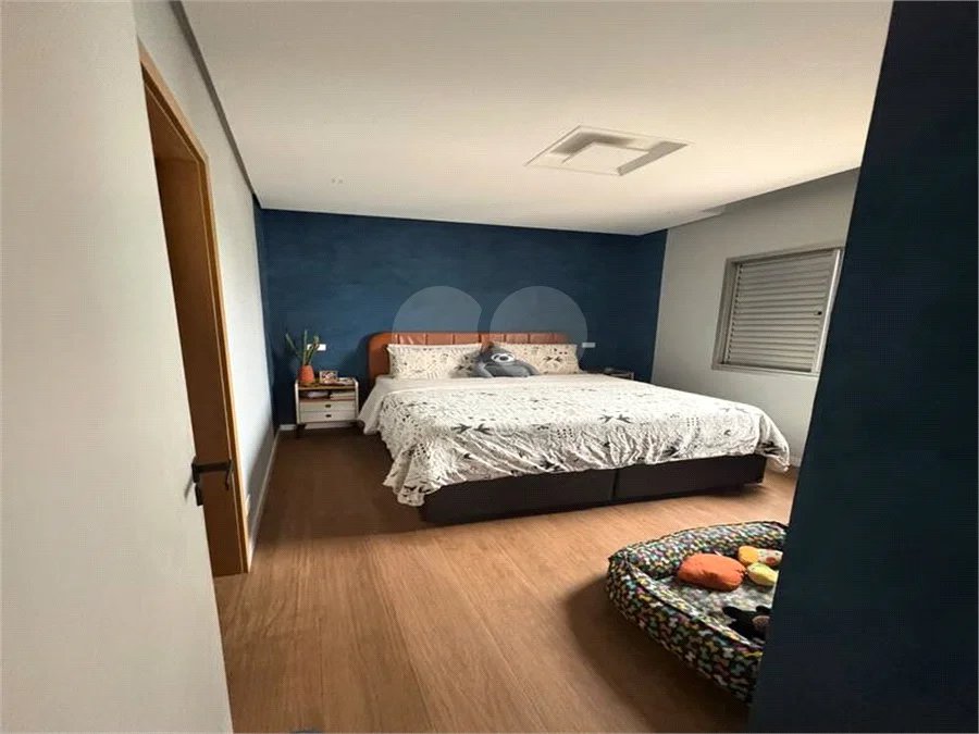 Apartamento Recém reformado e mobiliado a venda em Vila Mariana
