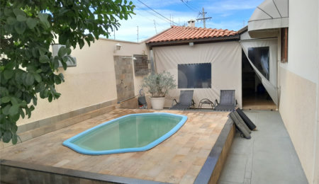 Casa à venda com 3 quartos, sendo 2 suítes,  em Planalto Paraíso, São Carlos, SP