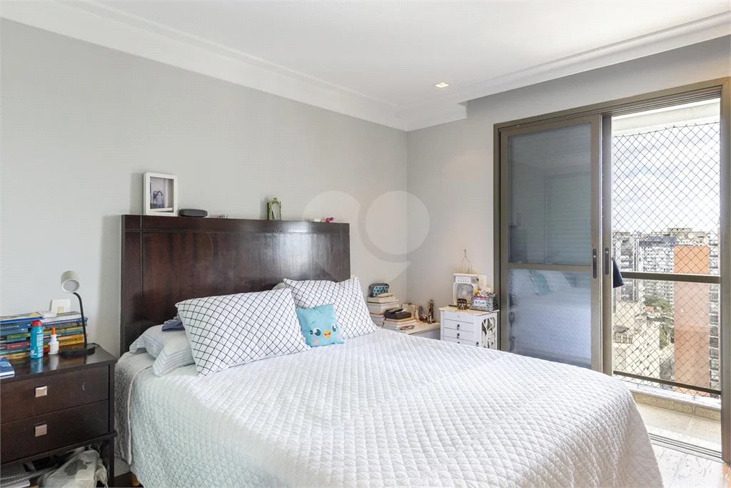 APARTAMENTO COM 3 DORMITÓRIOS, 3 SUÍTES, 3 VAGAS, LAVABO, LAZER, 193 M² - MOEMA
