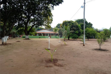 Chácara Balneário do 29 com piscina.