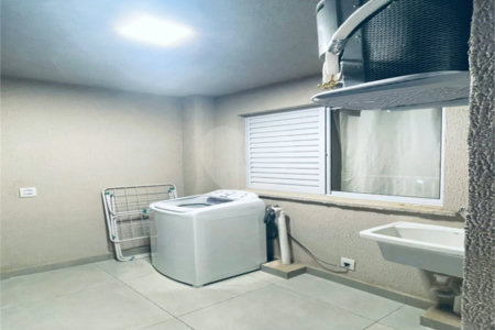 Apartamento à venda com 2 quartos, sendo 1 suíte, no condomínio Parque Dos Girassois, São Carlos - SP