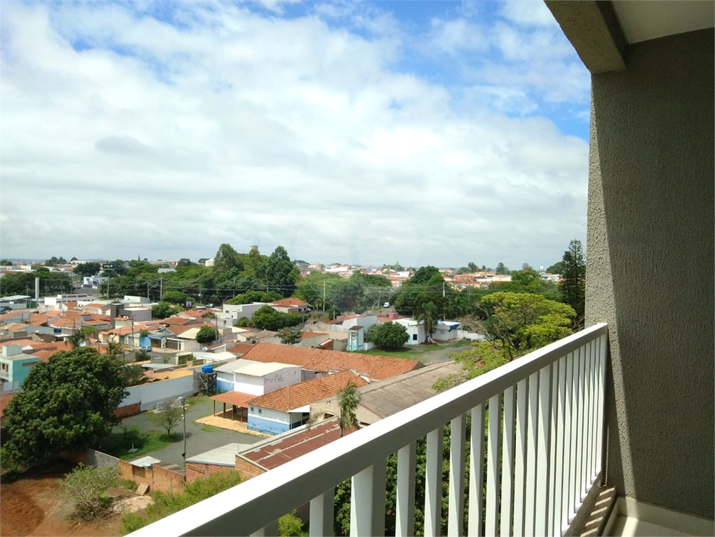 Apartamento no Residencial Flor de Liz