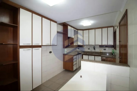 Casa à venda com 4 quartos, sendo 4 suítes, em Butantã, São Paulo - SP