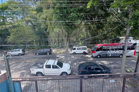 Ótima Casa à Venda – Avenida Salinas São José dos Campos