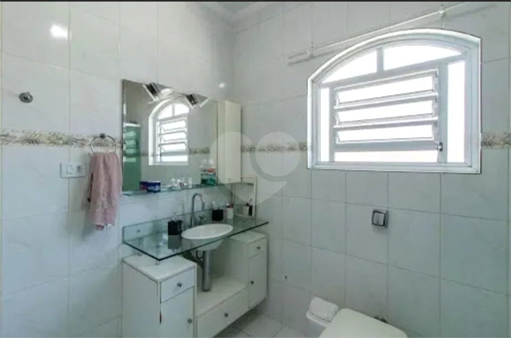 Sobrado à venda no Jardim Bom Clima, com 300 m² com 3 dormitórios piscina e churrasqueira