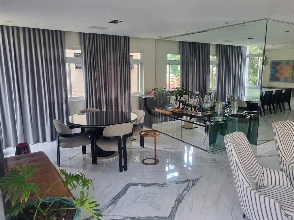 Apartamento à venda com 2 suítes em Cerqueira César, São Paulo, SP