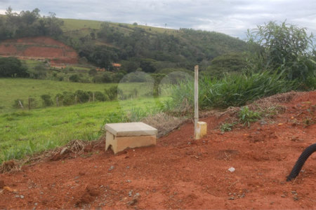 Terrenos de 300 metros em condomínio fechado e prontos para construir na região de Atibaia