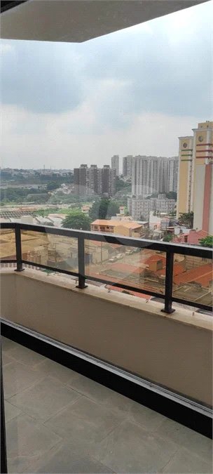 Apartamento Espaçoso com 4 Dormitórios, Suíte e Varanda no Jardim Paris