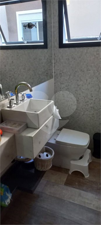 Luxuoso Sobrado com 4 Suítes