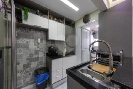 Apartamento com 68m², 2 dormitórios, 1 suíte, 1 vaga, à venda na Vila Ema.