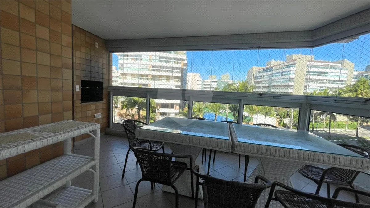 Apartamento à venda ou para alugar com 3 quartos, sendo 1 suíte,  em Riviera de São Lourenço, Bertioga, SP