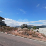 Terreno com 1000 m² à venda no Jardim Estância Brasil, com vista para a Pedra Grande