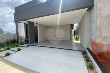 Casa à venda no Residencial Villeneuve - São Carlos/SP