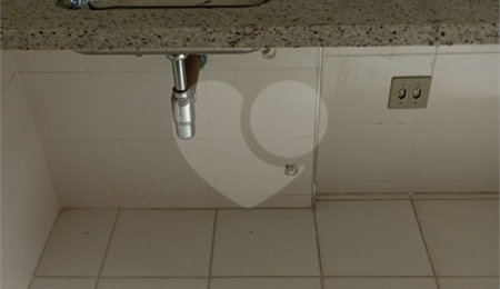 Apartamento à venda com 2 quartos, sendo 1 suíte,  em Vila Dom Pedro I, São Paulo, SP