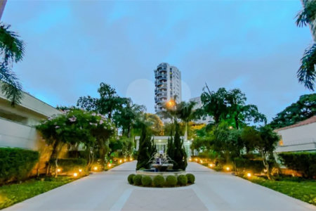 Cond Grand Boulevard. Apartamento na móoca com 228m2 sendo 3 suites 4 vagas, Estuda Permuta.