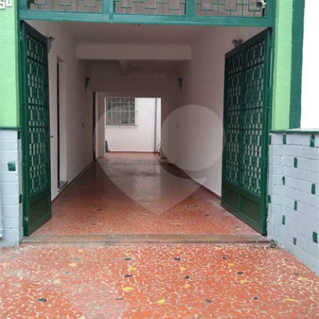 Sobrado a Venda na Mooca, com 248 m²