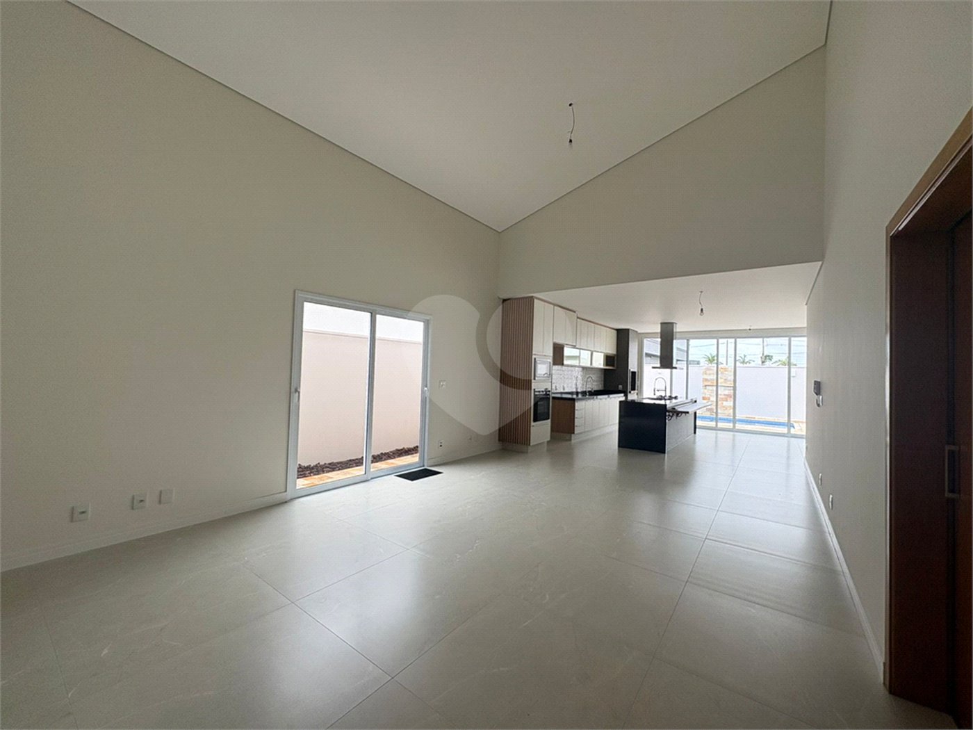 – CONDOMINIO FABER 4