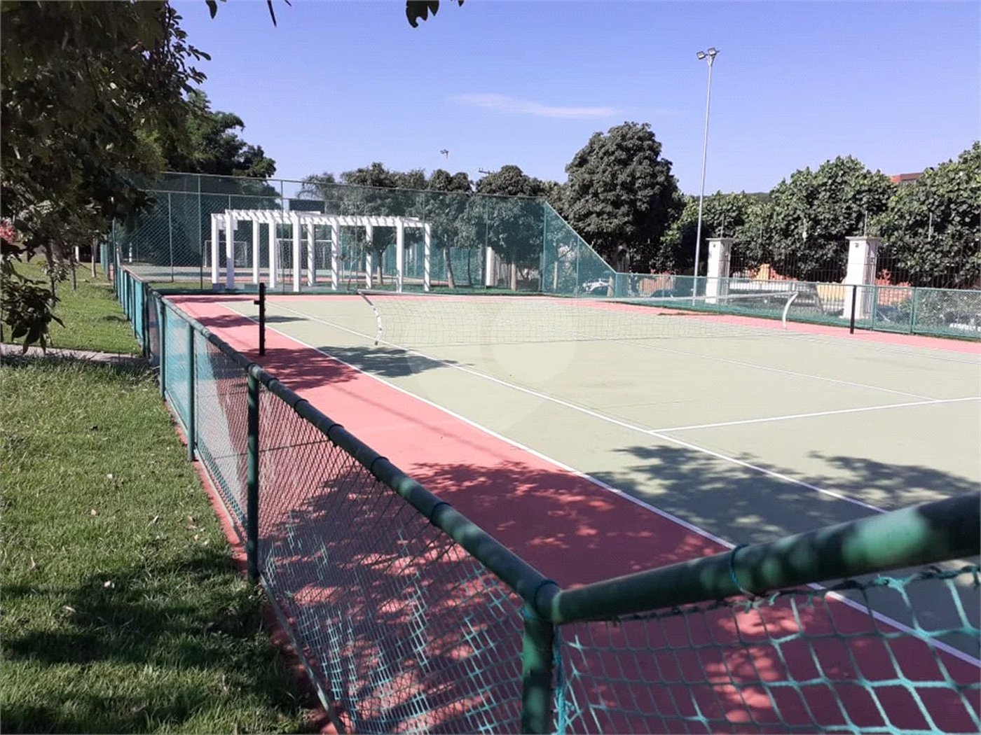 Excelente terreno à venda no condomínio Terras de Piracicaba V - topografia plana - financia