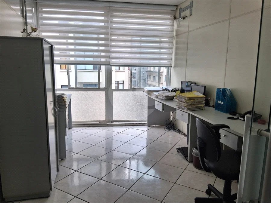 Sala comercial no centro de São Paulo