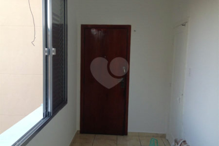 Apartamento na região do Centro Histórico - Estação da Luz, com dois dormitórios, um banheiro