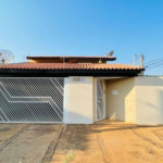 Casa para alugar com 3 quartos, sendo 1 suíte, em Colinos, Três Lagoas, MS