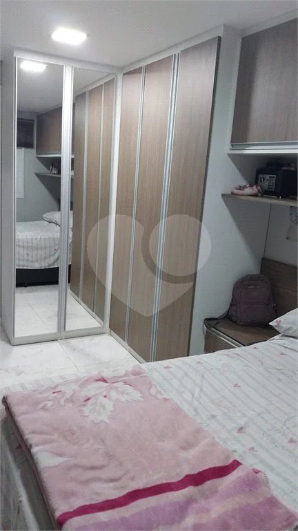 Apartamento de 2 quartos (1 suíte) à venda em Itaquera