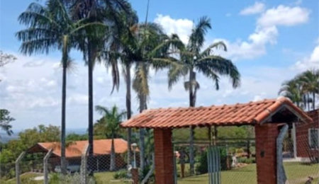 Chácara à venda com 7 quartos, sendo 2 suítes,  em Parque Itaipu, São Carlos, SP