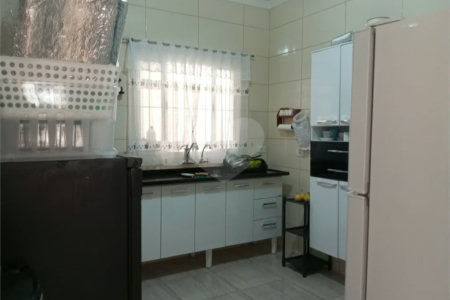 Terreno á venda com 2 casas na Vila Rosália, Guarulhos, SP.